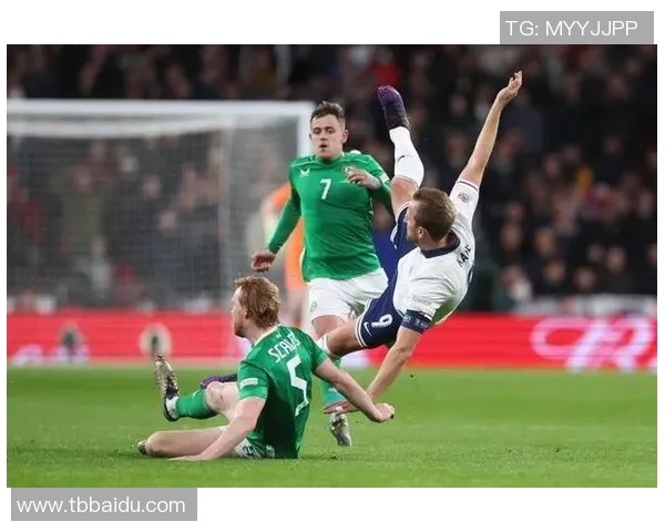 532阵型巧妙布阵锁定边路弱旅以铁桶阵成功逼平夺冠热门